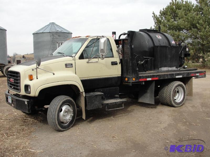 1997 GMC 6500 with 12 ft Bed