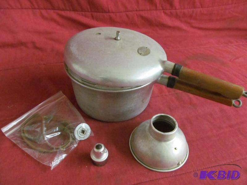Pressure cooker