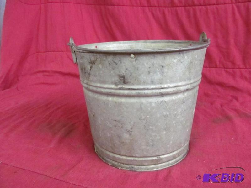 Pail