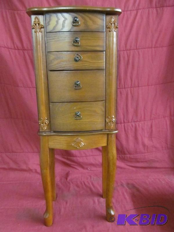 Jewelry holder