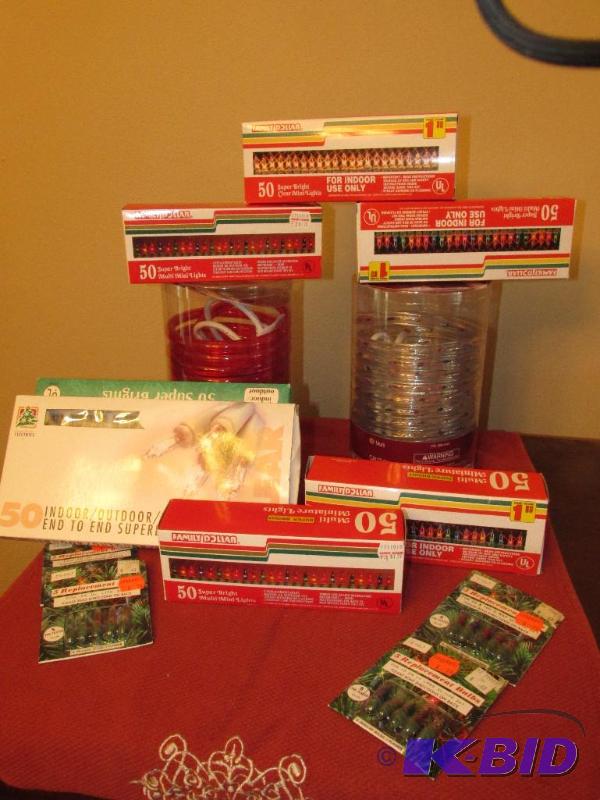 lot 110 image: ALL NEW CHRISTMAS DECOR