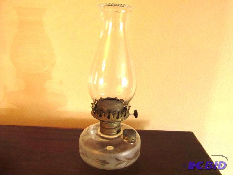 lot 13 image: Vintage Etched Glass Oil Lamp with Chimney
