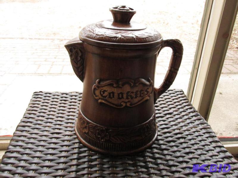 lot 159 image: Just a Reminder Cookies and Coffee Always Go Together