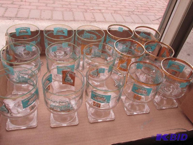 lot 163 image: Set of 12 Glasses