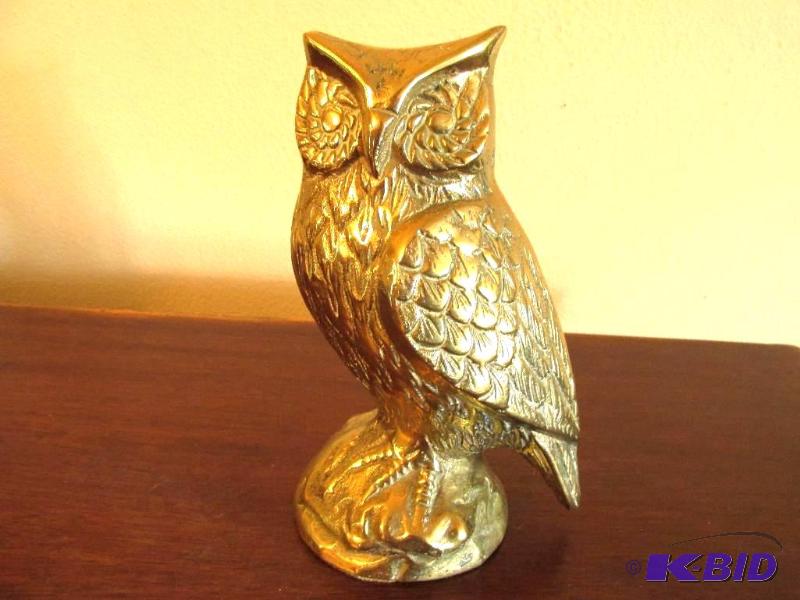 lot 18 image: Nice Brass Owl