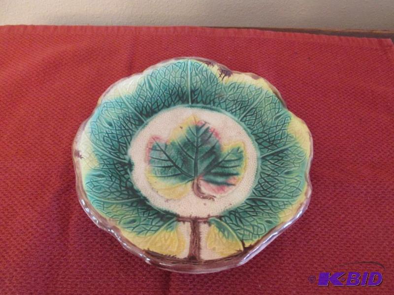 lot 202 image: Antique Sponge Ware Plate.