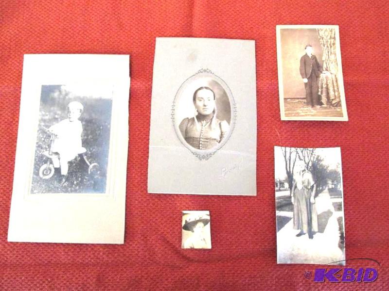 lot 26 image: A Family in Photos