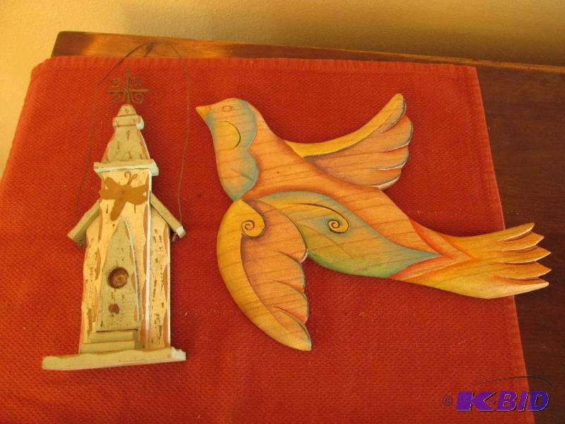 lot 83 image: 2 Nice Wall Hangers - Dove of Peace and a Church