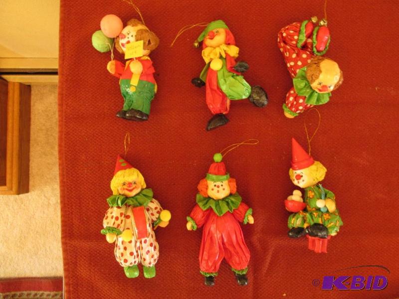 lot 89 image: 6 Little Vintage Clowns from GERMANY