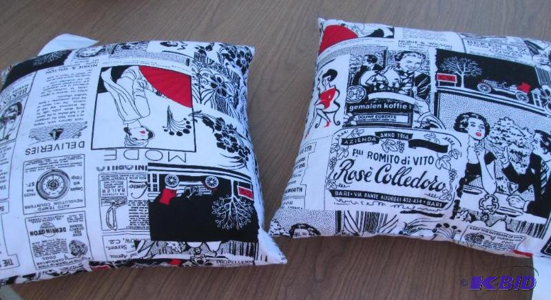 lot 123 image: Pair of new decorated pillows...