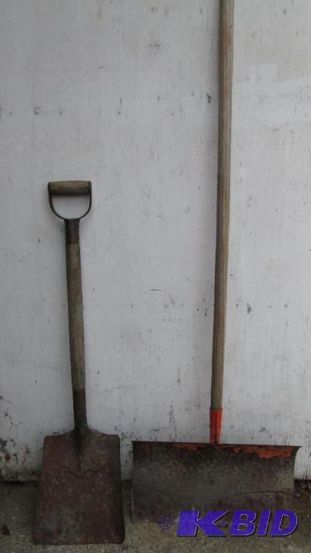 lot 14 image: 2 vintage shovels...