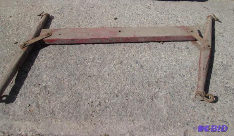 lot 72 image: Vintage horse evener...