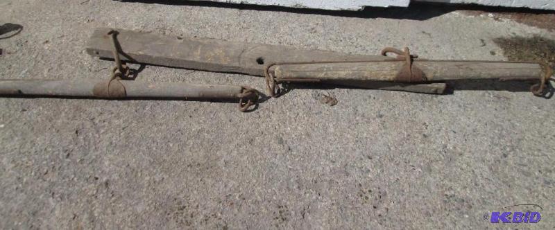 lot 73 image: Vintage horse evenerHorse evener...