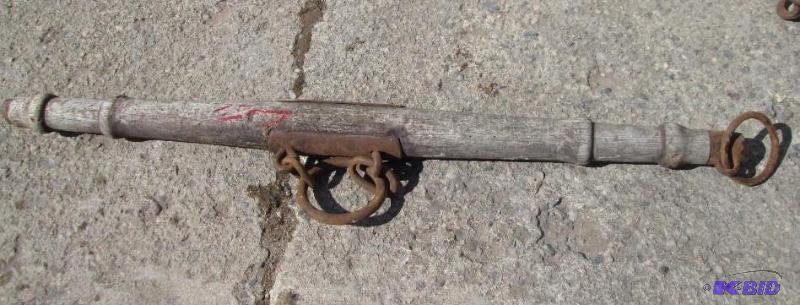 lot 74 image: Vintage horse hitch bar...