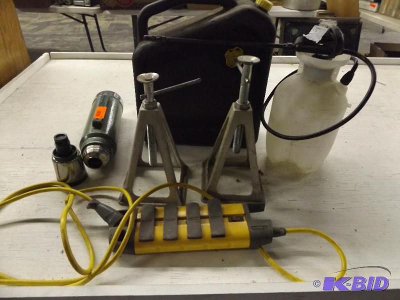 Weed Sprayer, Stanley outlet strip, Stanley T...