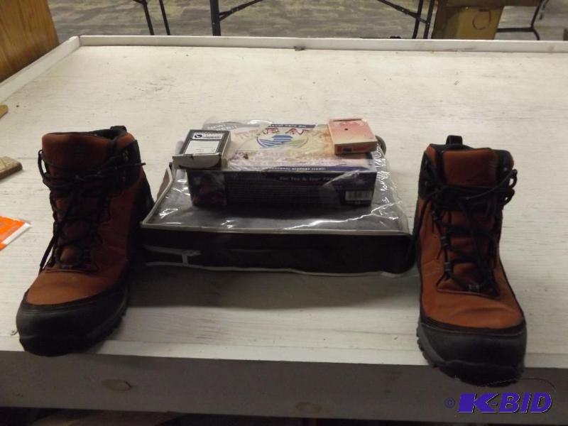 Landsend Boots, size F9, look to practicially...