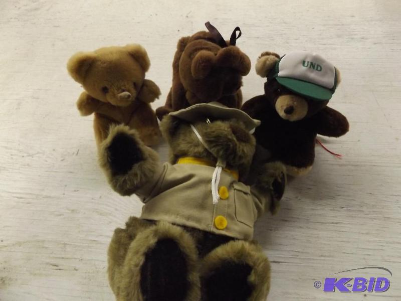 Teddy Bears, Boyds Collection Bear and Russ B...