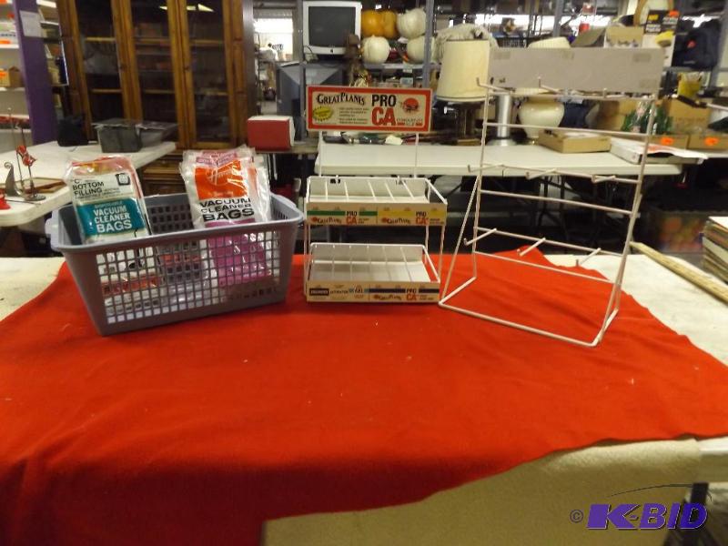Vacuum Cleaner Bags, plastic basket, 2 displa...