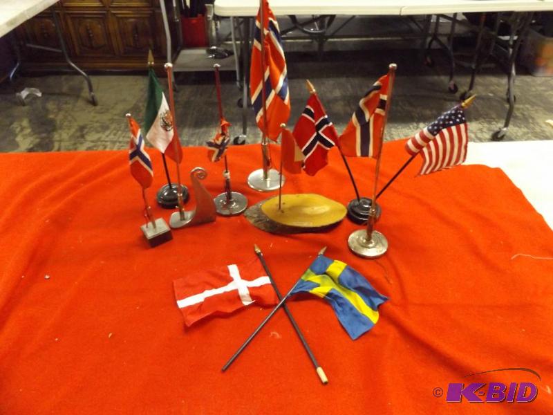 small Flags, most of them have stands...