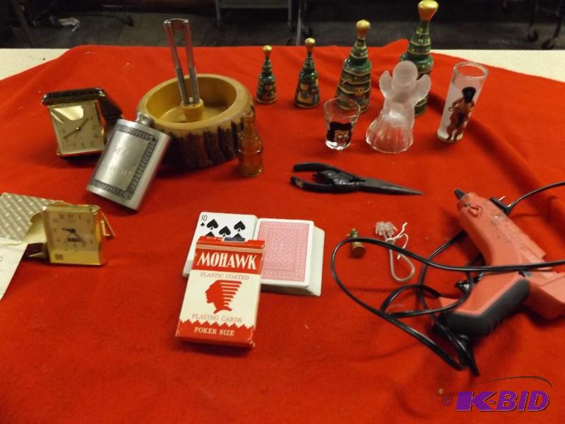 Misc household items, cards, nut bowl and cra...