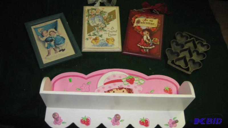 Strawberry Shortcake shelf, three wall hangin...