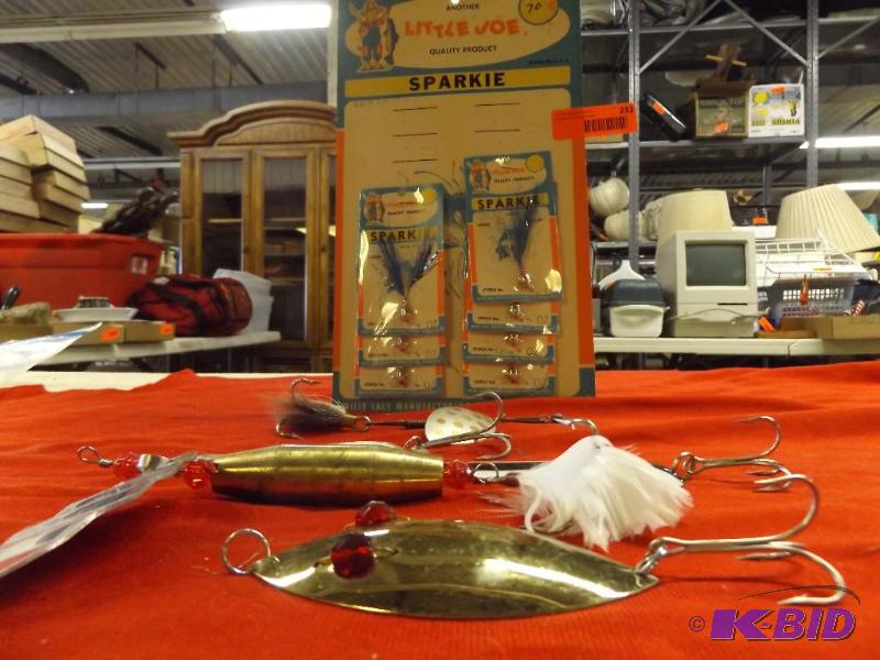 Fishing Items, Little Joe Sparkie Lures on Di...