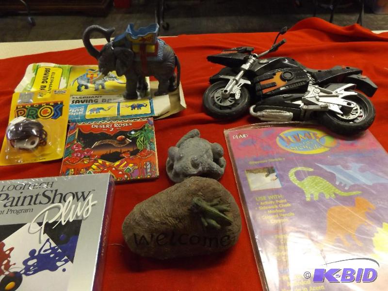 elephant saving bank, welcome rock, frog figu...