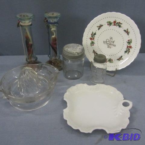 lot 78 image: Reamer, Tray, Mini Can Jar Bank