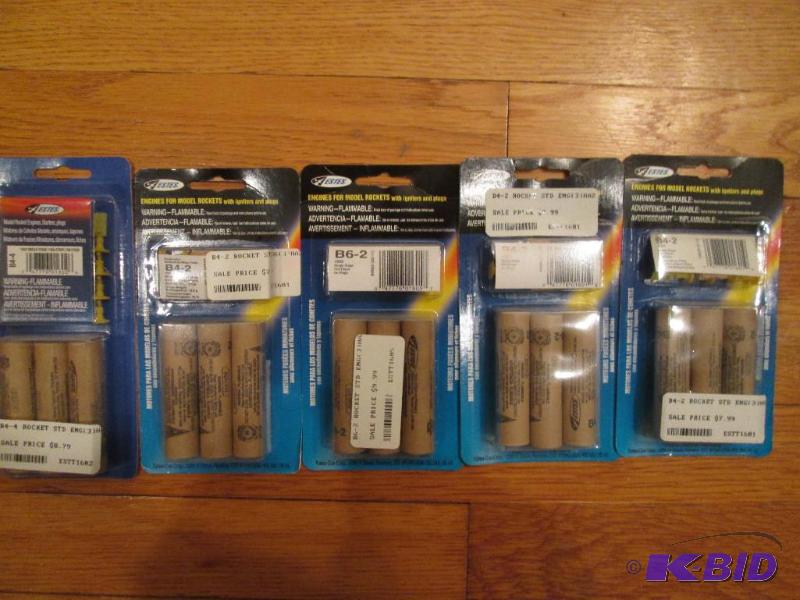 lot 103 image: Lot of B4 and B6 model rocket engines...