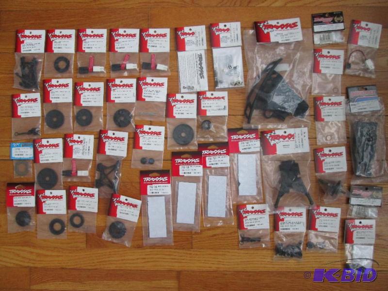lot 119 image: Lot of assorted Traxxas radio control vehicle...