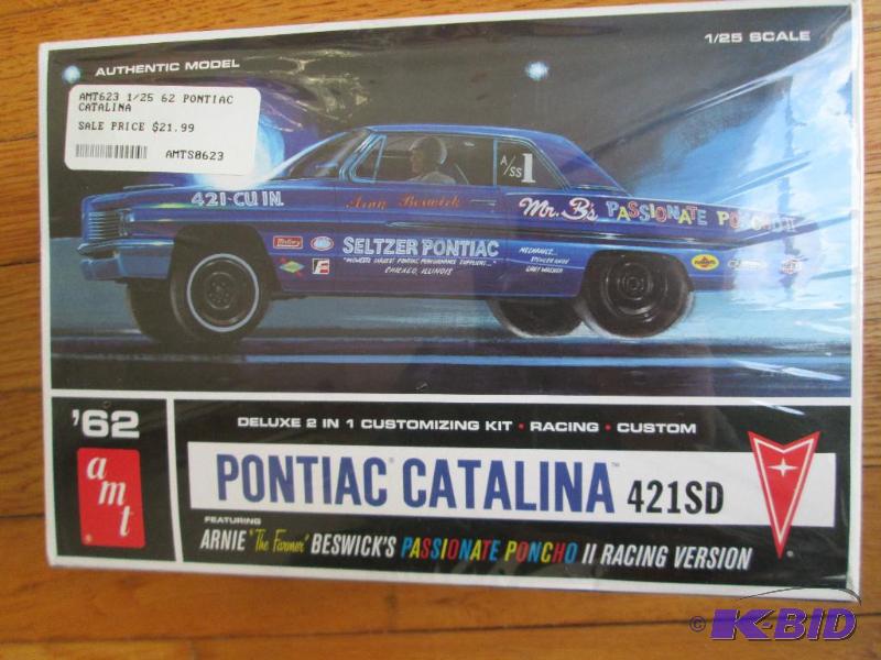 lot 14 image: AMT 62 Pontiac Catalina 421SD 125 scale mod...