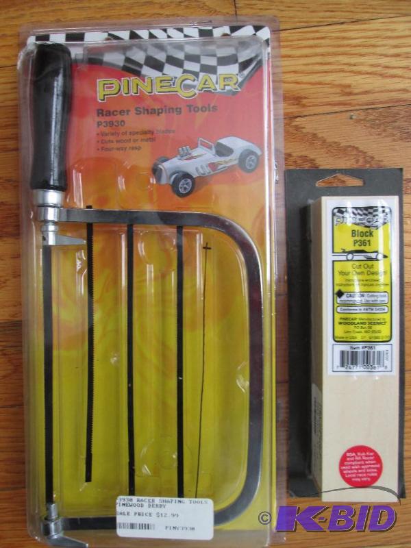 lot 22 image: PineCar racer shaping tool saw with various b...