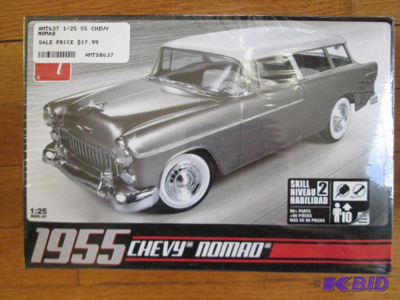lot 3 image: AMT 125 scale 1955 Chevy Nomad model kit...