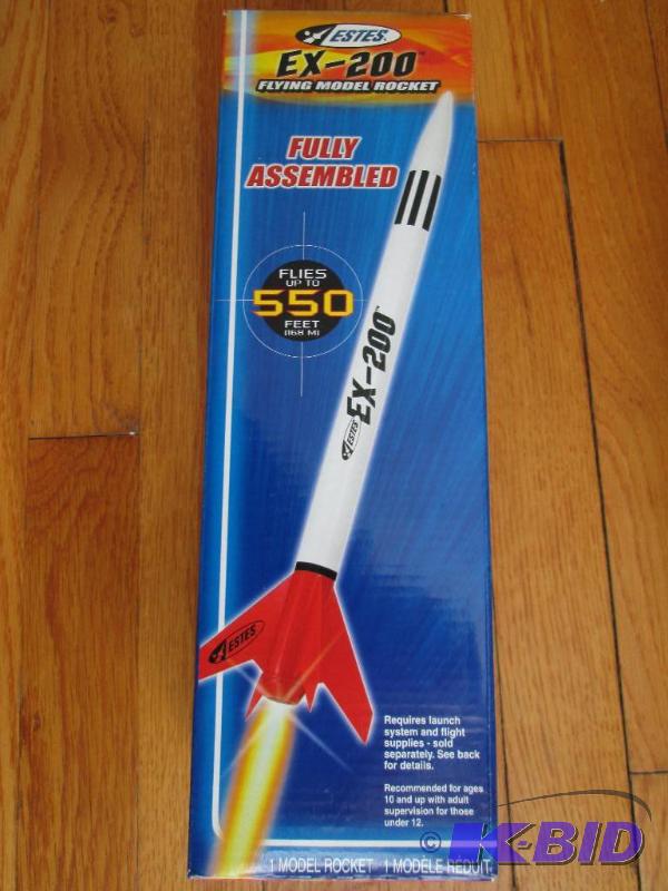lot 55 image: Estes EX-200 flying model rocket...