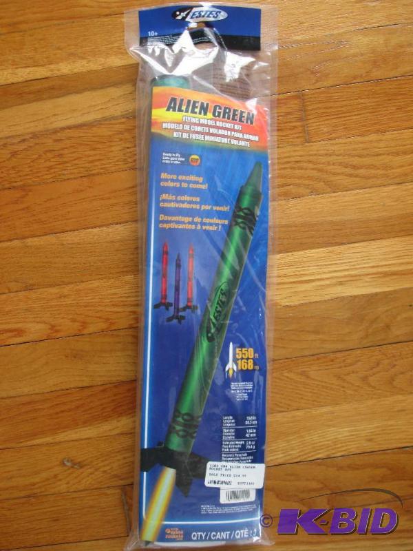 lot 65 image: Estes Alien Green model rocket kit...