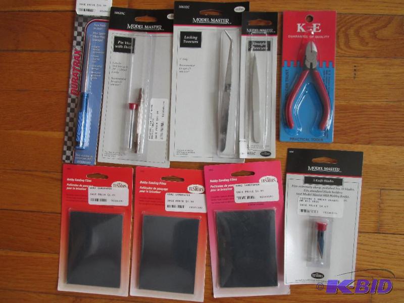 lot 75 image: Lot of assorted tools for model crafts...