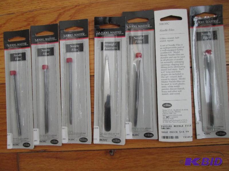 lot 85 image: Lot of needle files and tweezers for modeling...