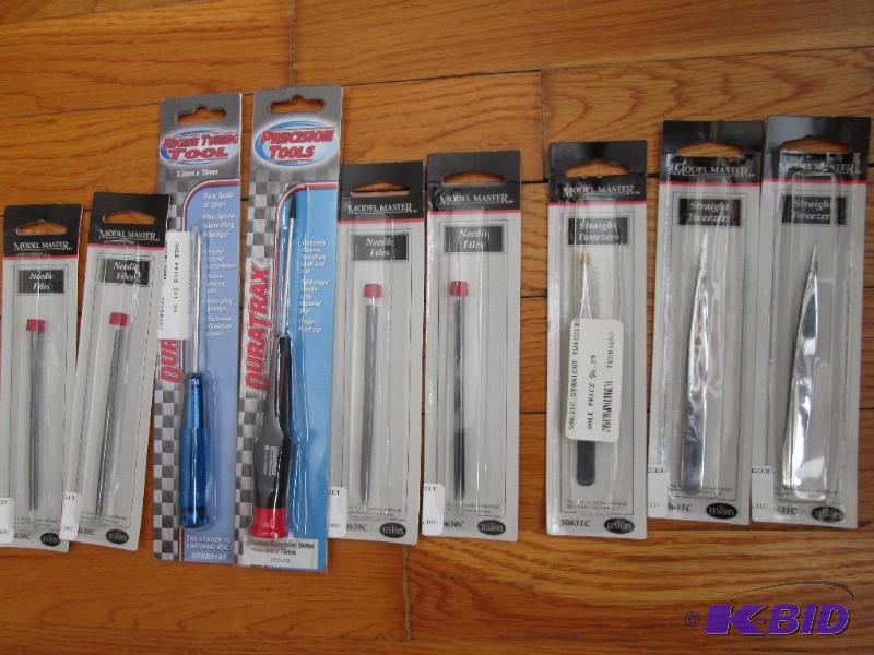 lot 87 image: Lot of tweezers, needle files and engine tuni...