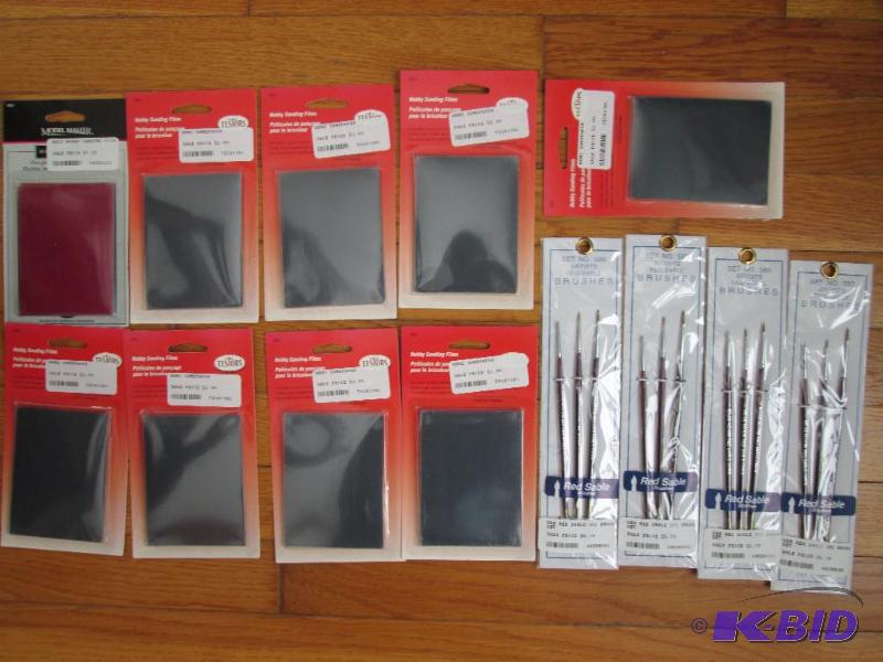 lot 89 image: Lot of painting and sanding supplies for deta...