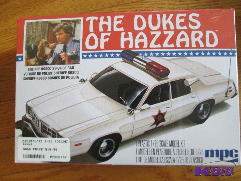 lot 9 image: MPC Dukes of Hazzard 125 scale Sheriff Rosco...