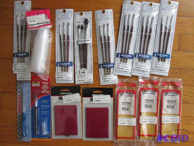 lot 92 image: Lot of painting and sanding supplies for deta...