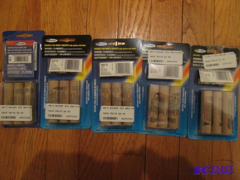 lot 99 image: Lot of A5 and 12A6 model rocket engines...