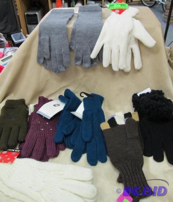 Qty 10 pairs of gloves different size and col...