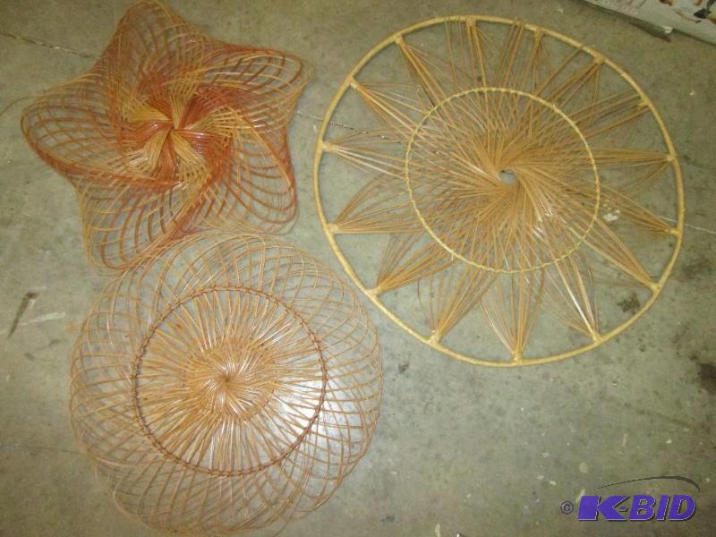 3 wicker woven decorative pieces, largest is ...