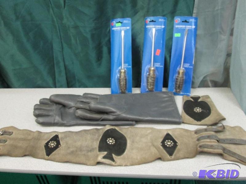 three screwdrivers, welding gloves and leathe...