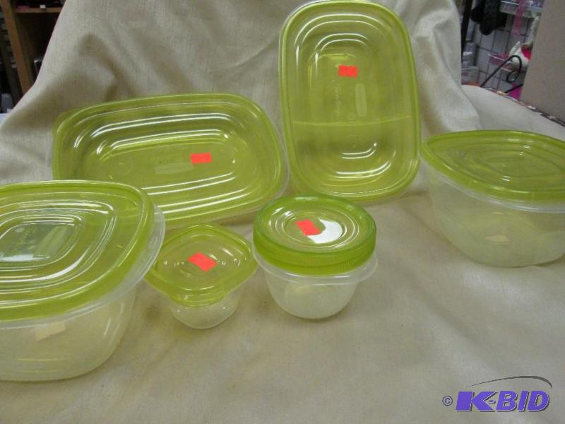 rubbermaid containers various sizes...
