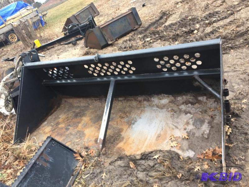 lot 11 image: Snow Bucket, Quick Attach, 96 inch...