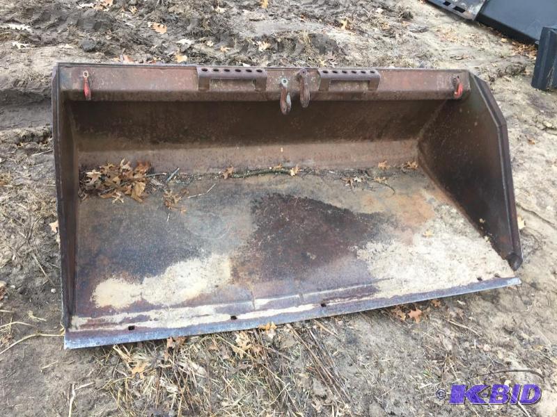 lot 15 image: 60 inch Sand Bucket...