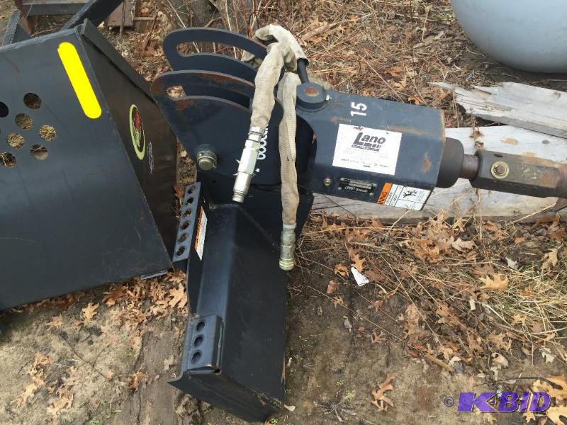 lot 4 image: Bobcat Auger Model 15, does not come with Aug...