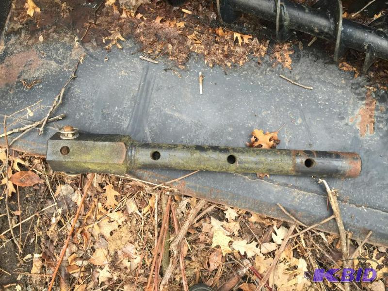 lot 9 image: Bobcat Auger Extension - 2 foot...